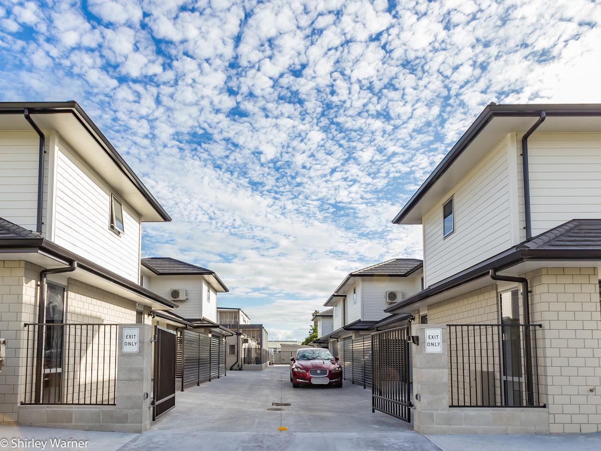 The York Apartments Hamilton Exterior photo